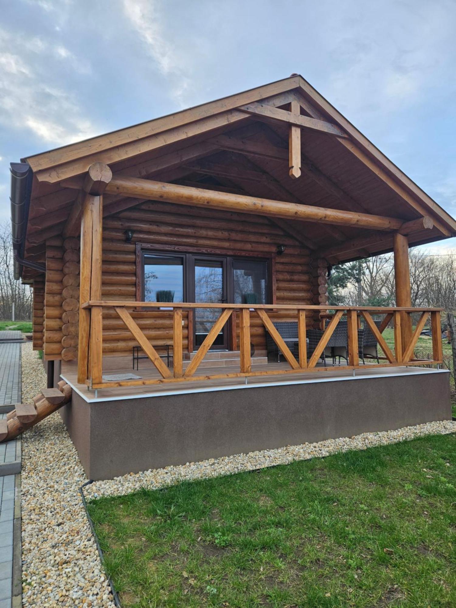 Appartement Toparti Roenkhaz *