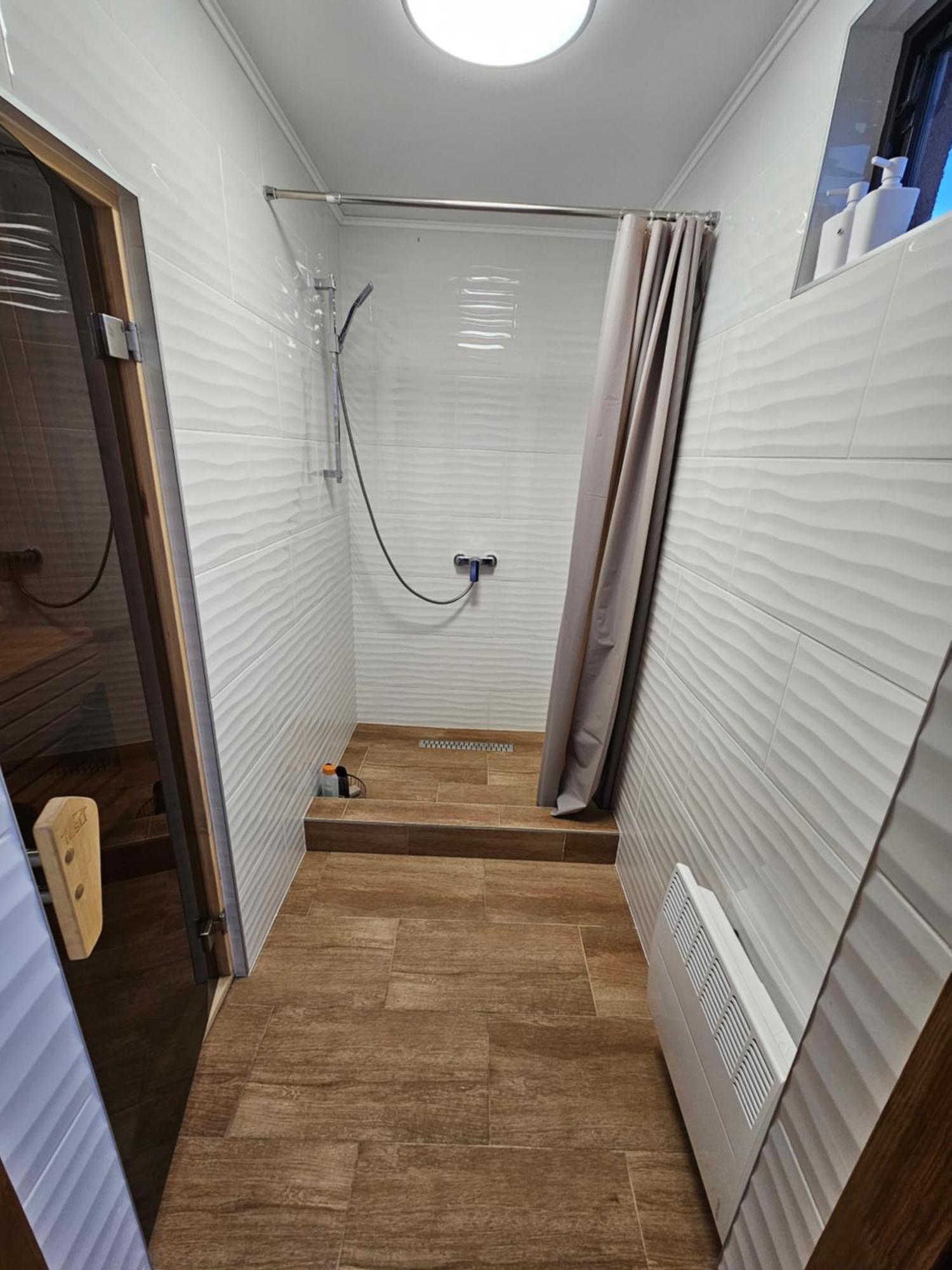 Appartement Toparti Roenkhaz *